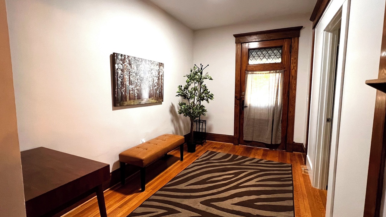 Photo of Others in Dwight