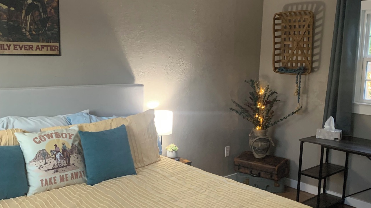 Photo of Bedroom in Canyon