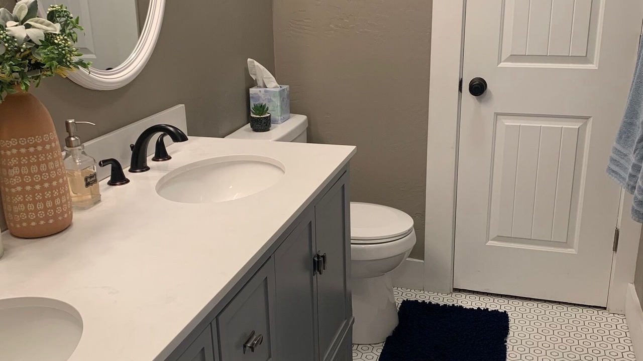 Photo of Bathroom in Canyon