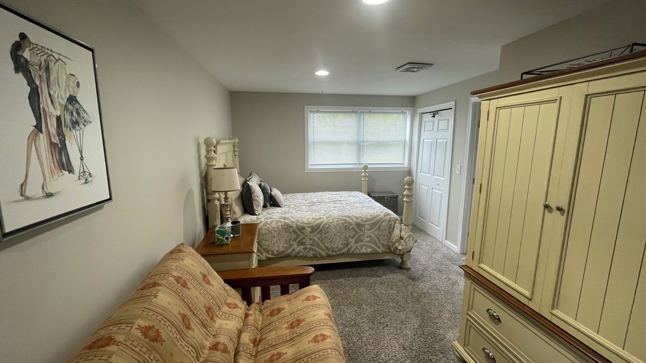 Photo of Bedroom in Bristol Hills