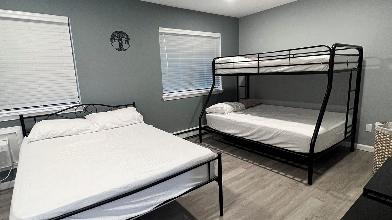 Photo of Bedroom in Woodridge