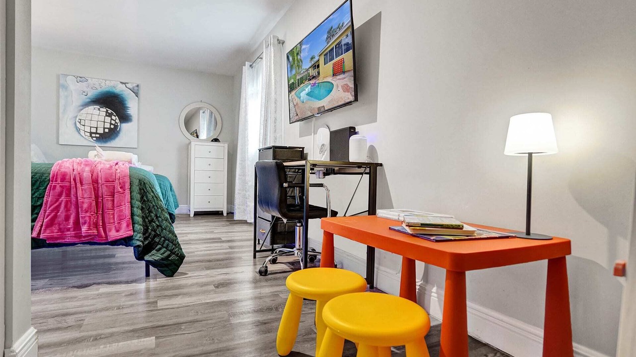 Photo of Bedroom in Riverland Village