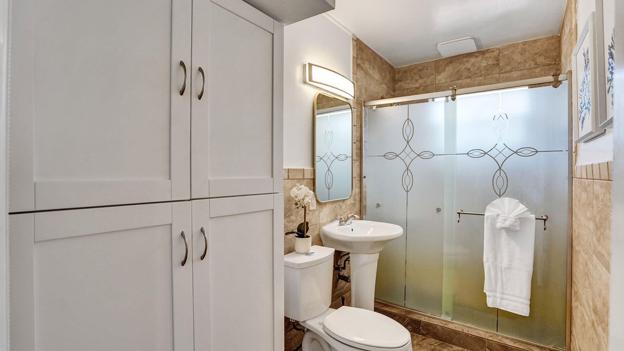 Photo of Bathroom in Riverland Village