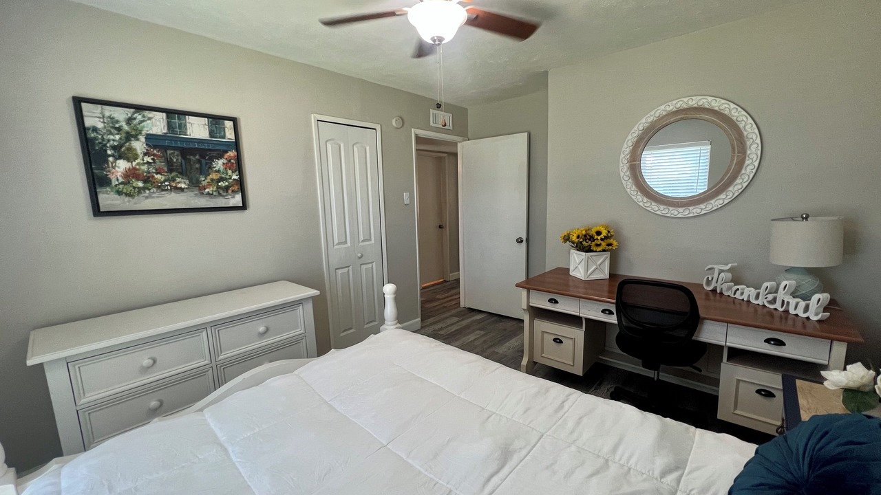 Photo of Bedroom in The Colony