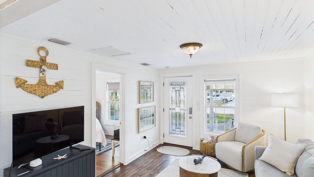 Photo of Livingroom in Port St. Joe