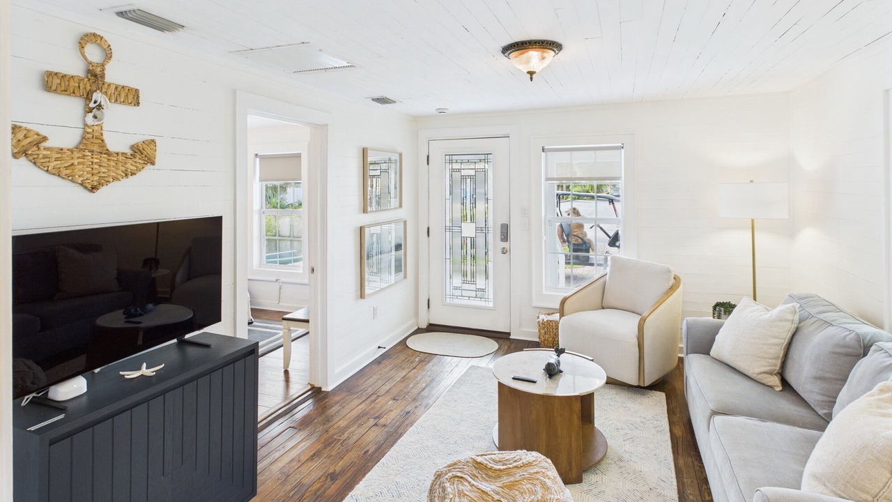 Photo of Livingroom in Port St. Joe