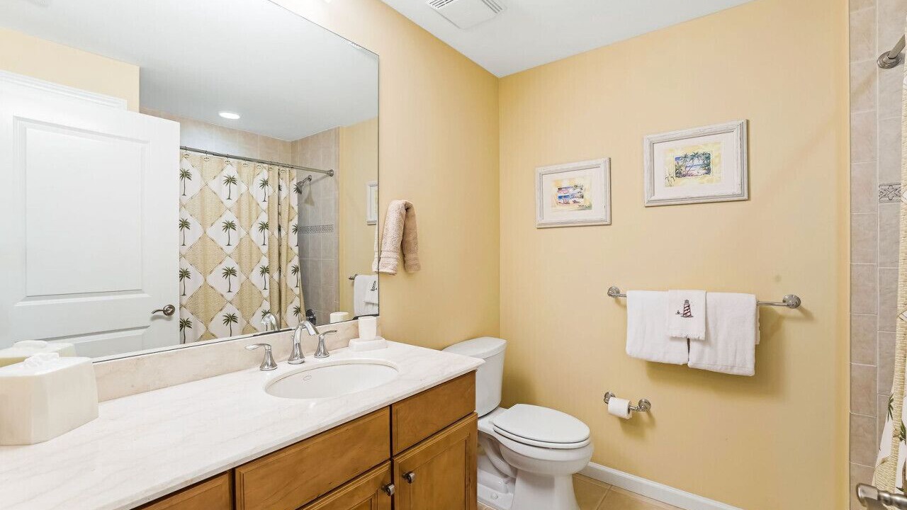 Photo of Bathroom in Cape Harbour