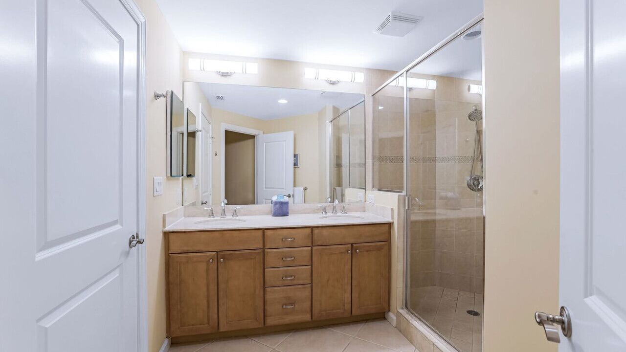 Photo of Bathroom in Cape Harbour