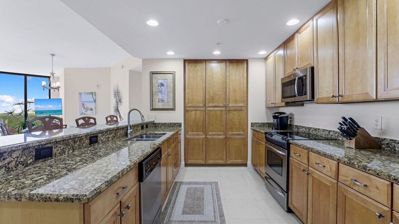 Photo of Kitchen in Cape Harbour