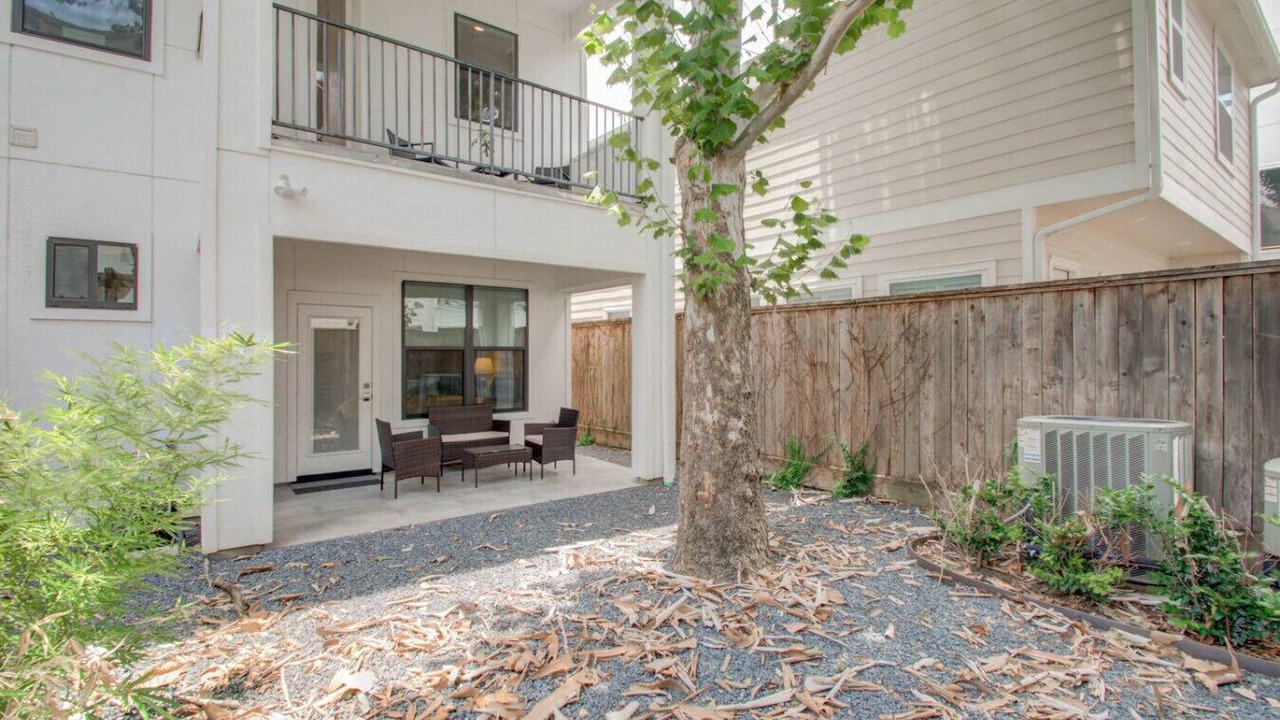 Photo of Patio Balcony in Hyde Park