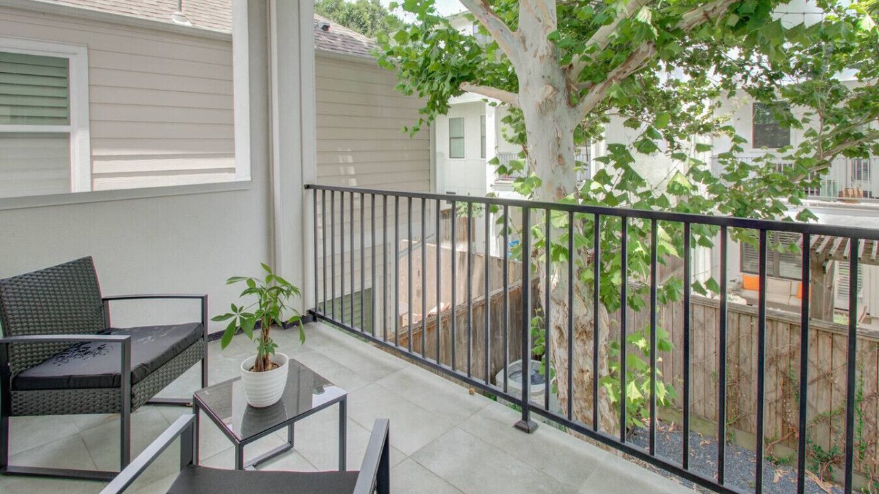 Photo of Patio Balcony in Hyde Park