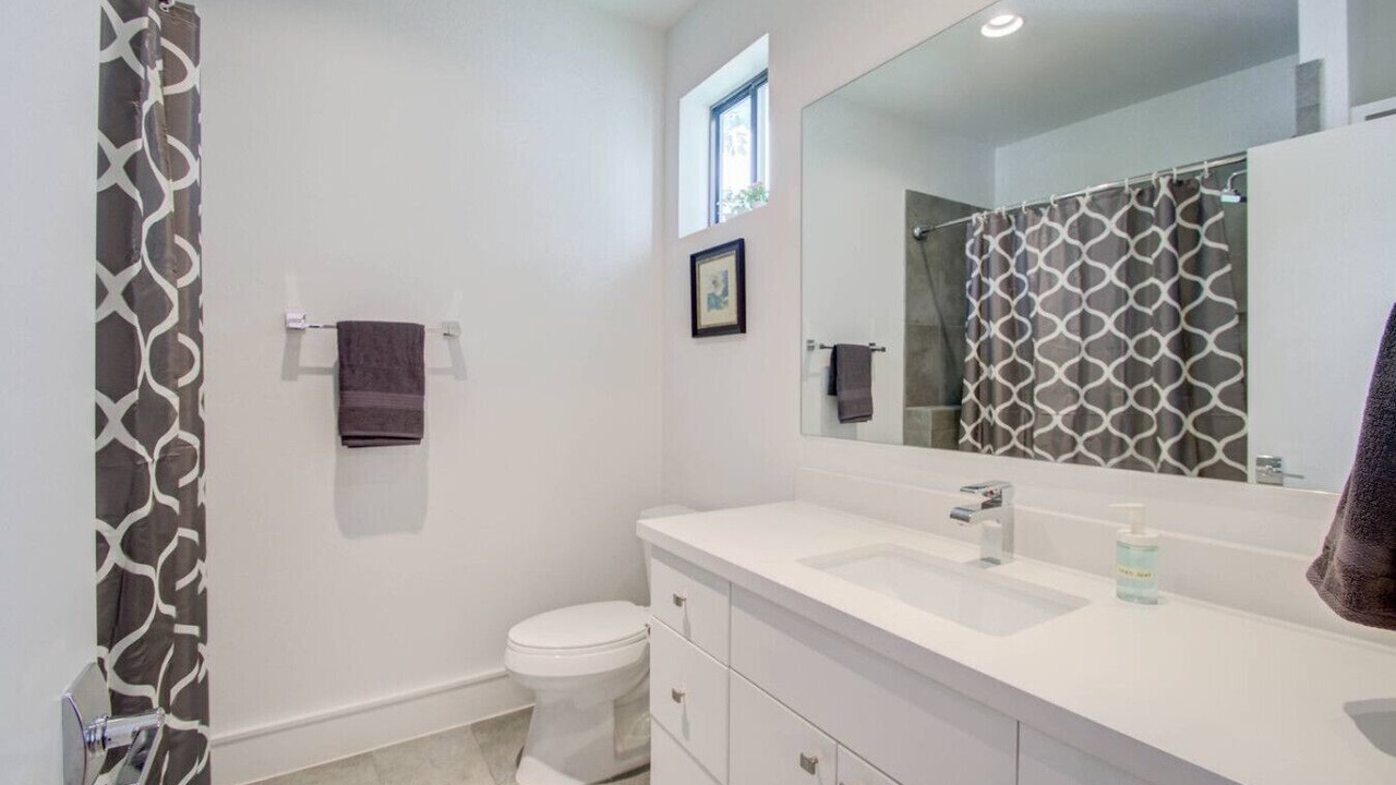 Photo of Bathroom in Hyde Park