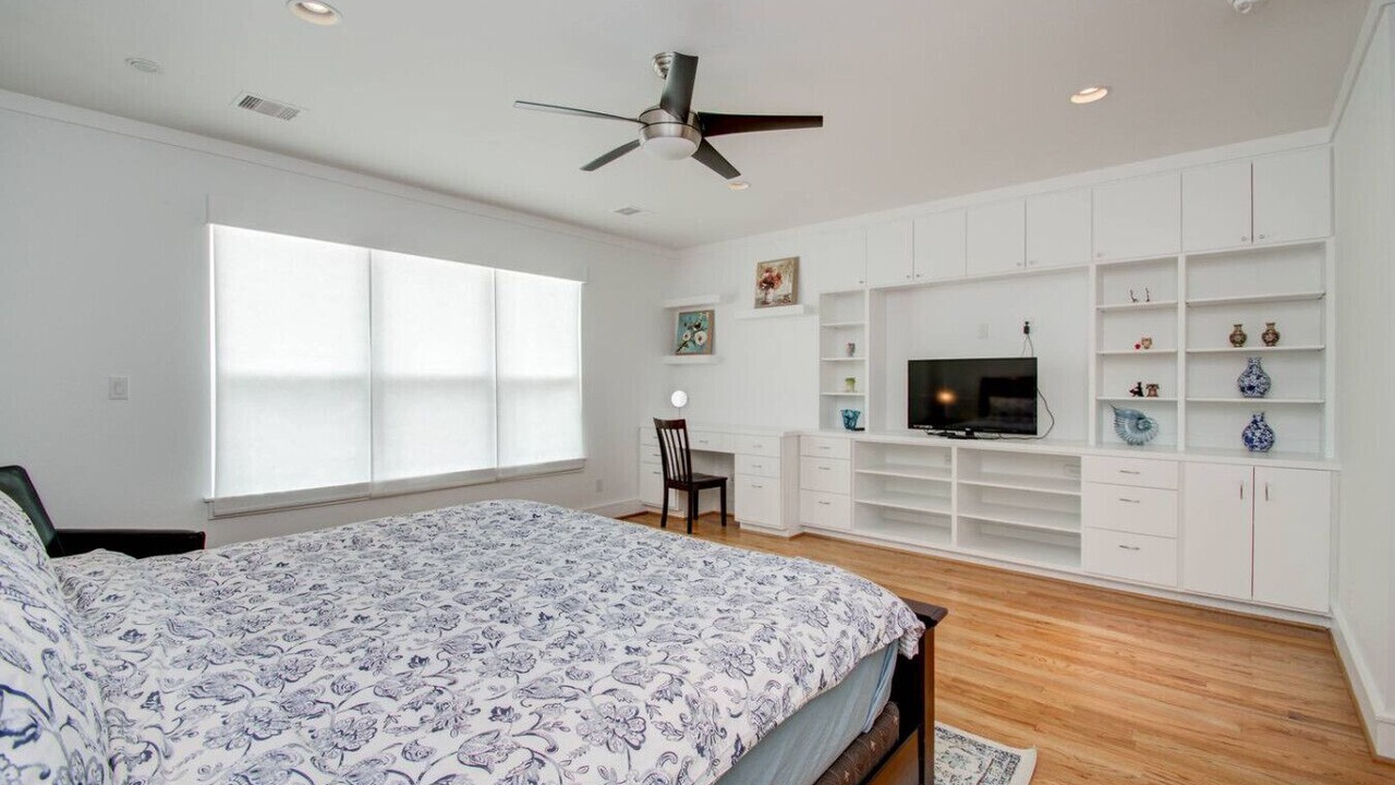 Photo of Bedroom in Hyde Park