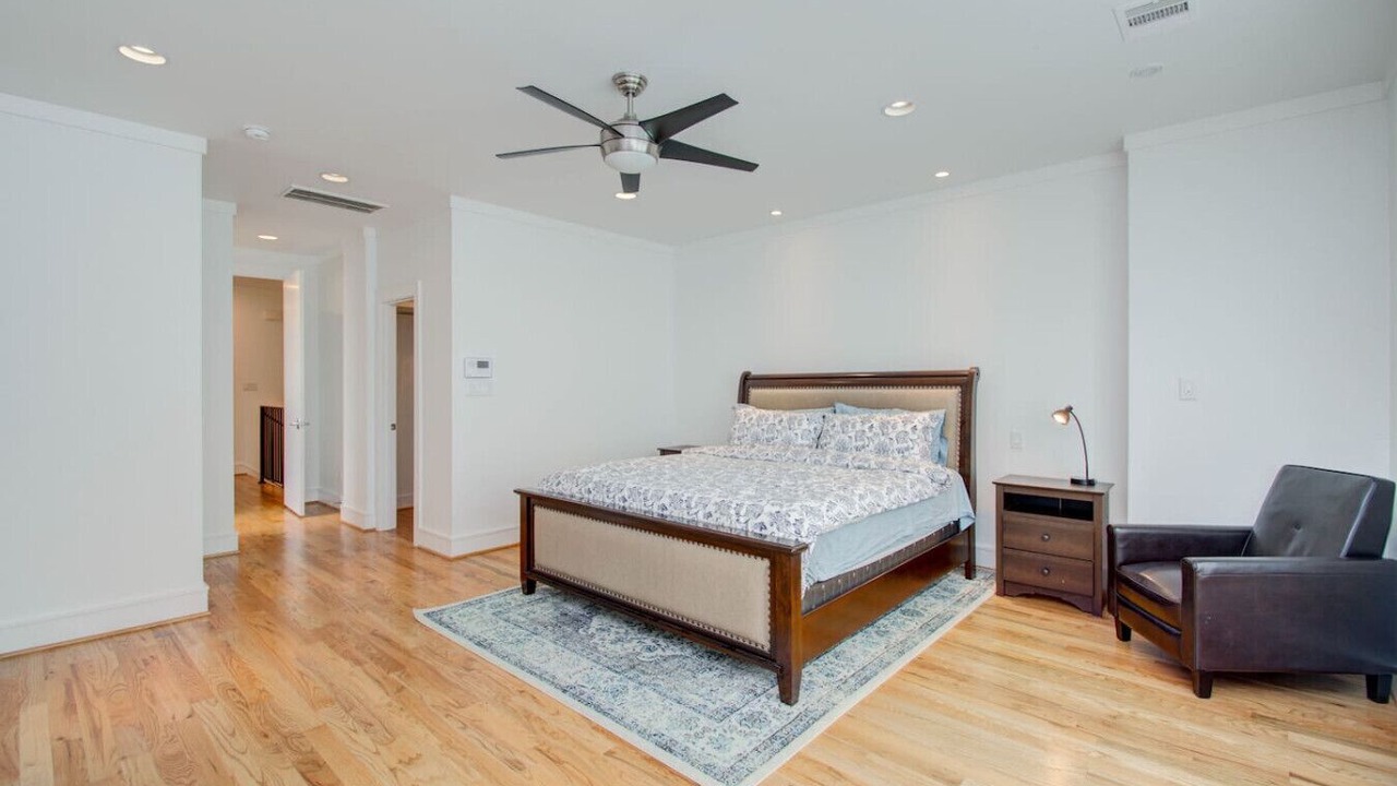 Photo of Bedroom in Hyde Park