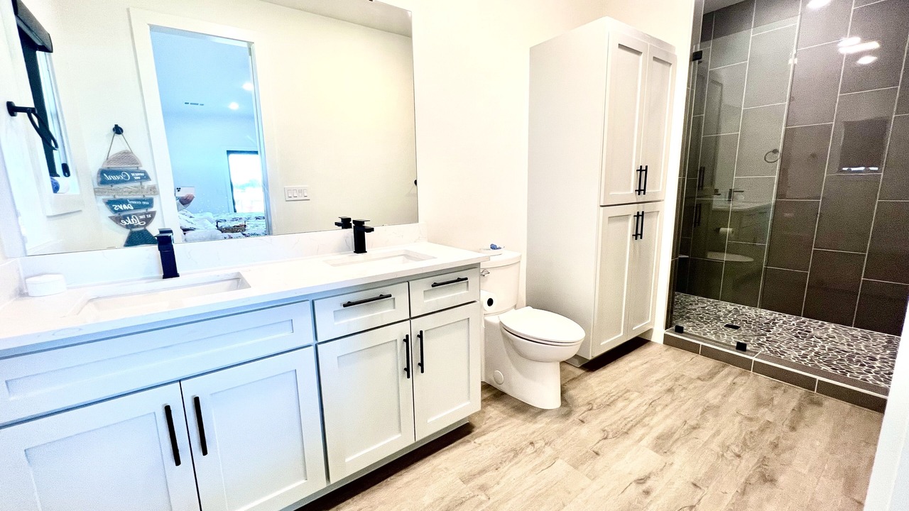 Photo of Bathroom in Graford