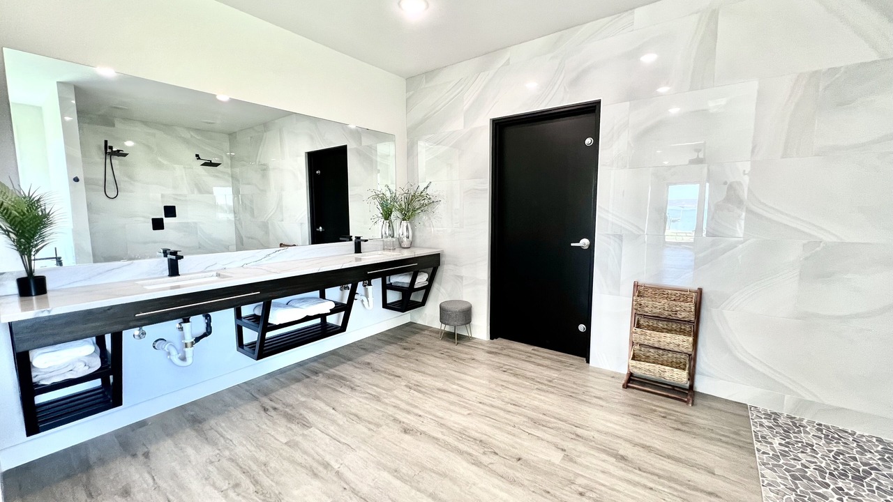 Photo of Bathroom in Graford