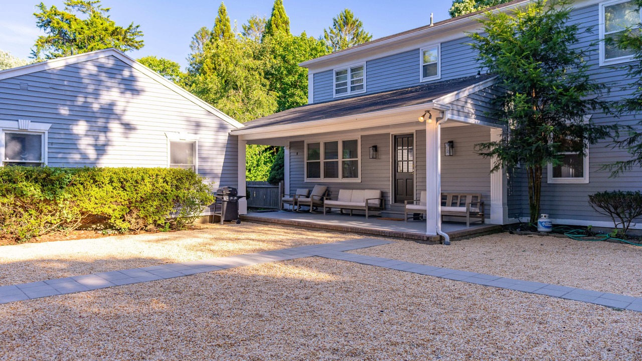 Photo of Patio Balcony in Village of East Hampton