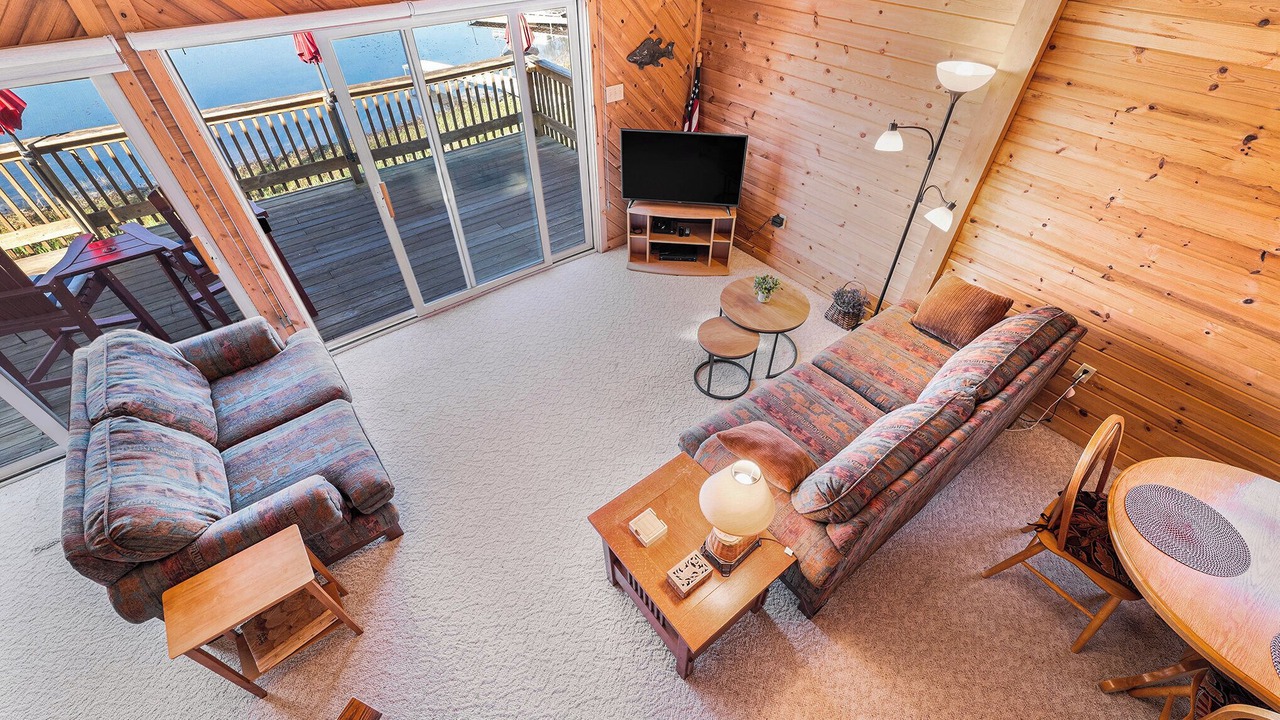 Photo of Livingroom in Lake City