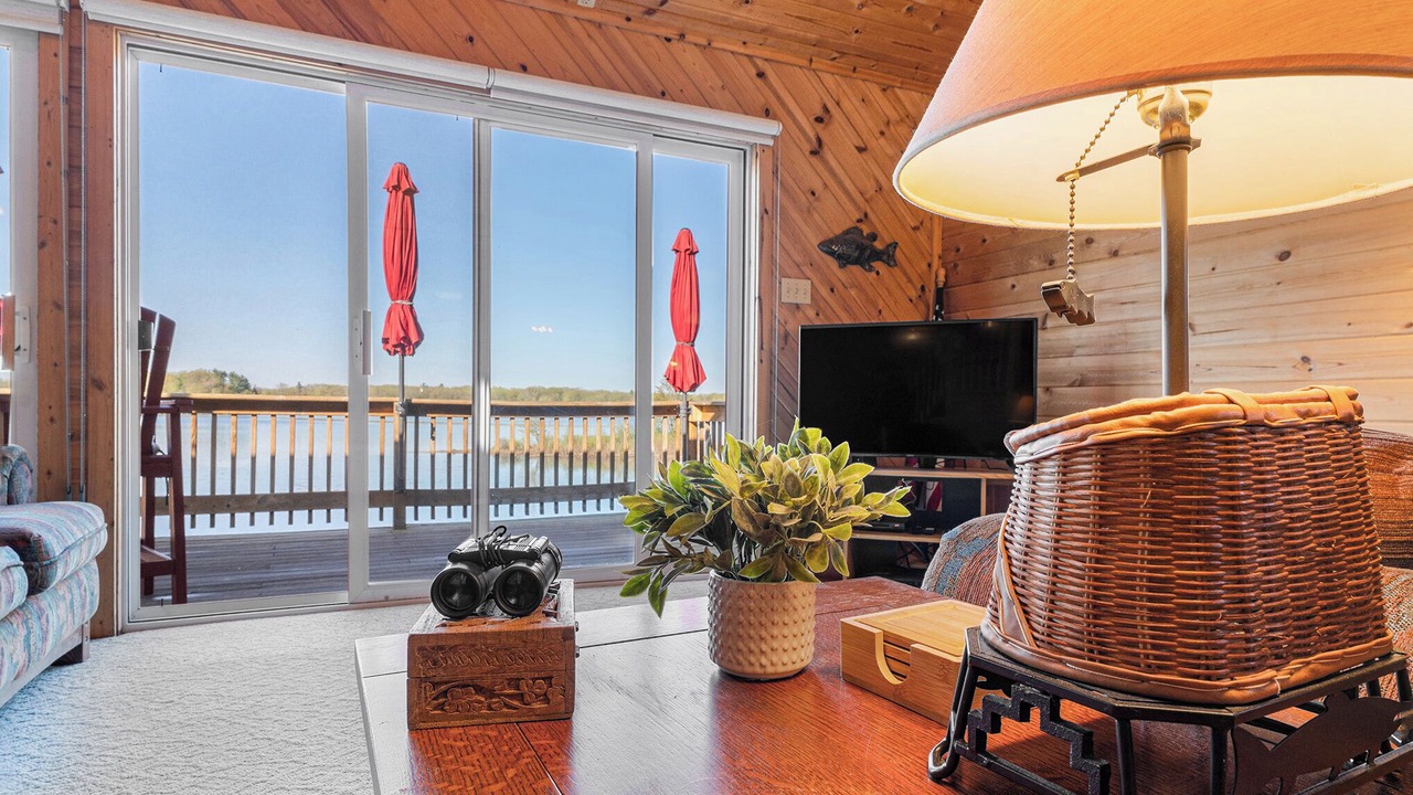Photo of Livingroom in Lake City