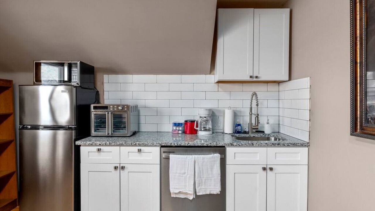Photo of Kitchen in St. Charles Historic District