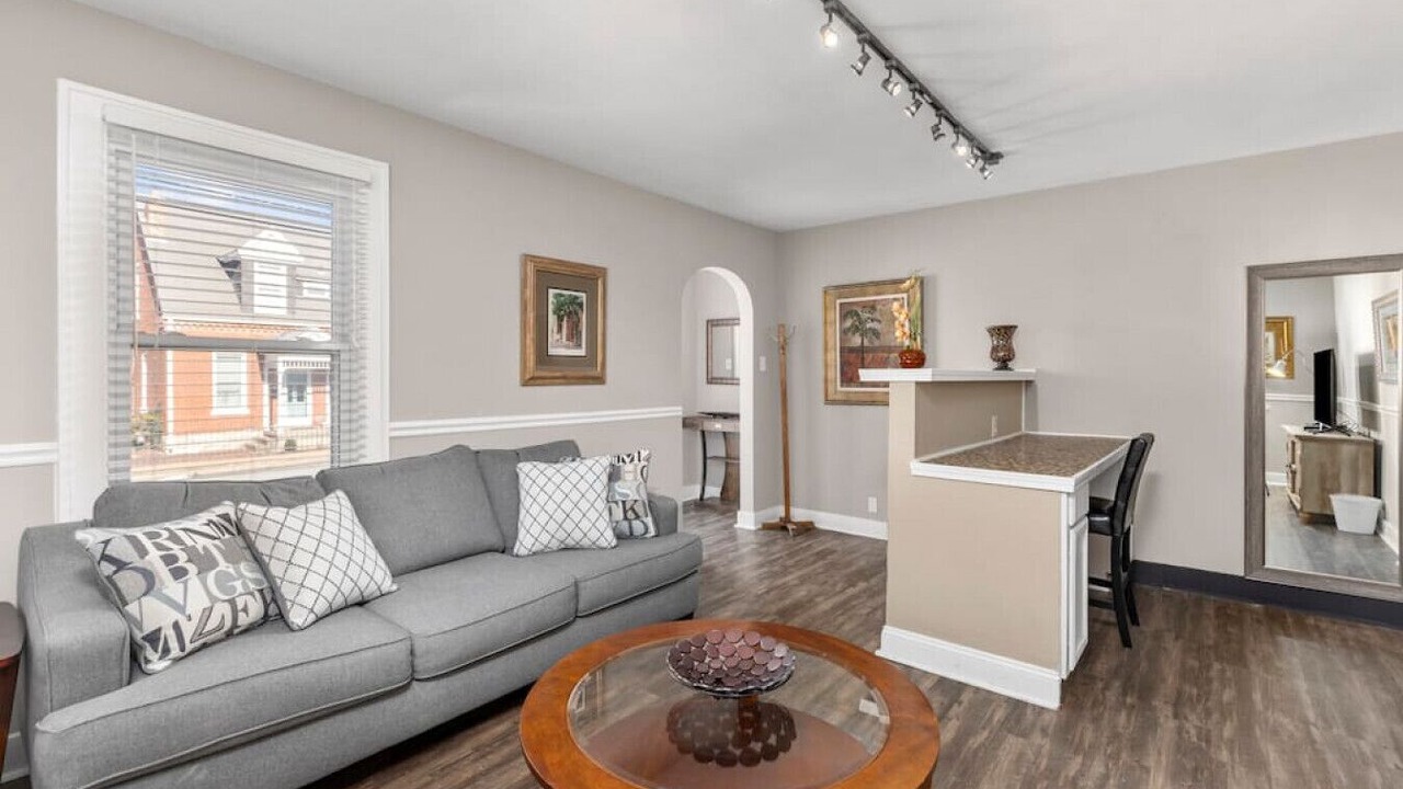 Photo of Livingroom in St. Charles Historic District