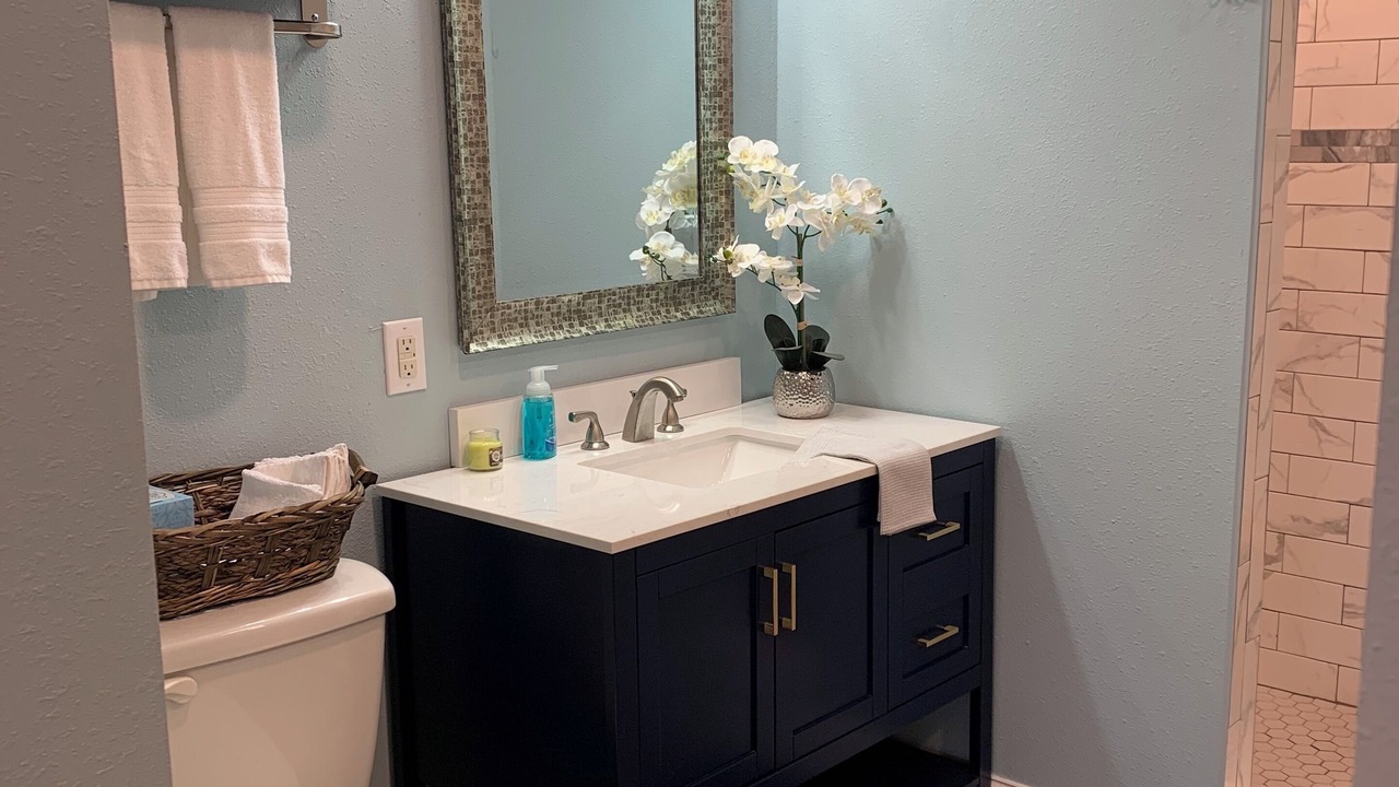 Photo of Bathroom in Okmulgee County