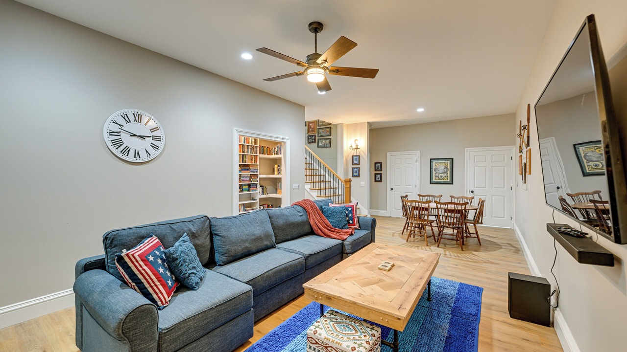 Photo of Livingroom in Glenville