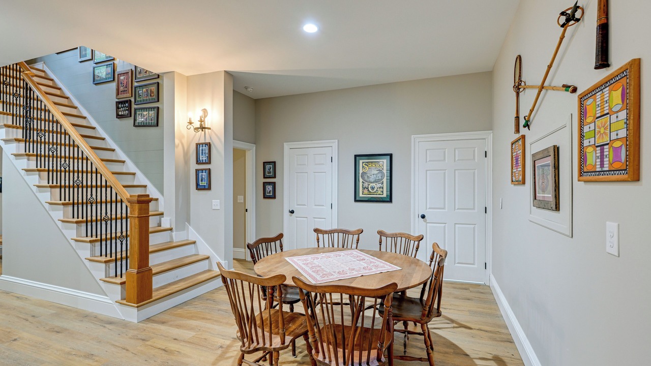 Photo of Bedroom in Glenville
