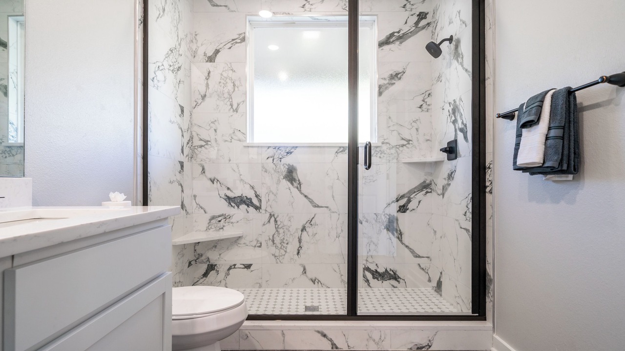 Photo of Bathroom in Lake Hamilton