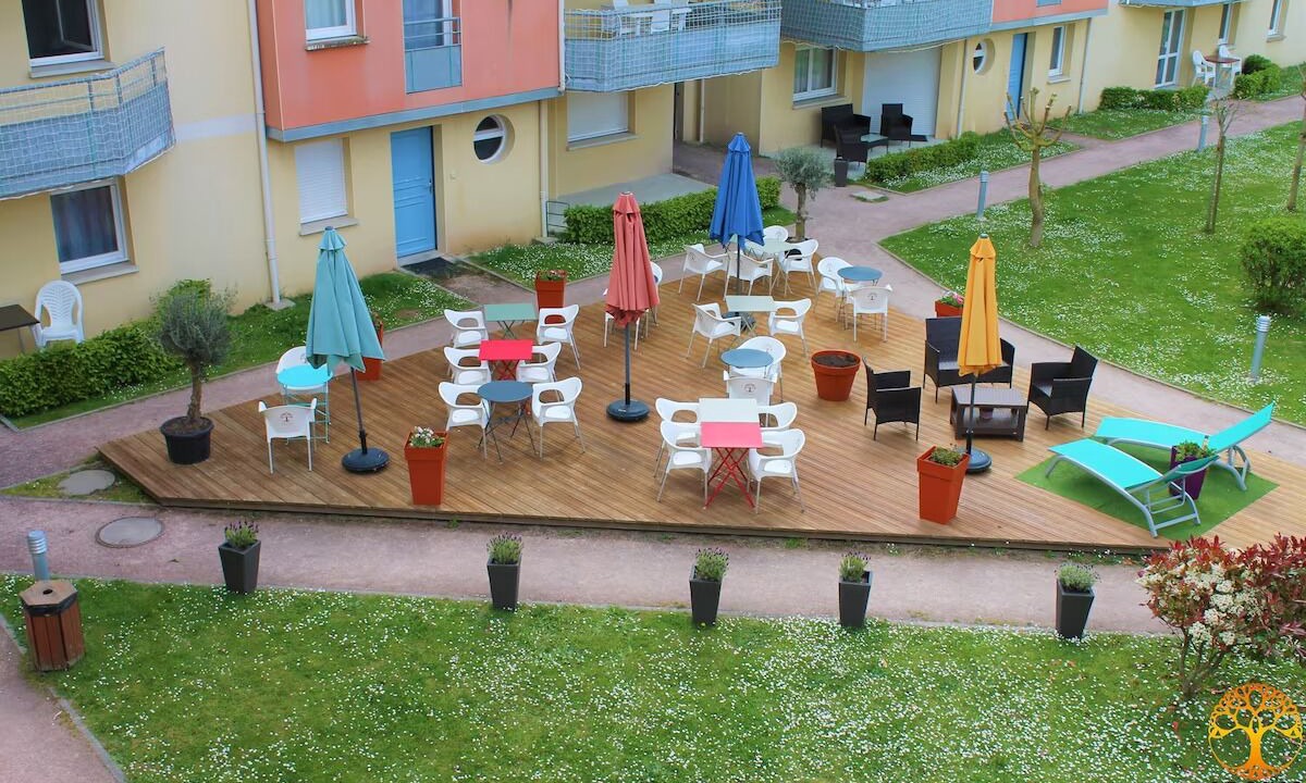 Photo of Patio Balcony in Grandcamp-Maisy