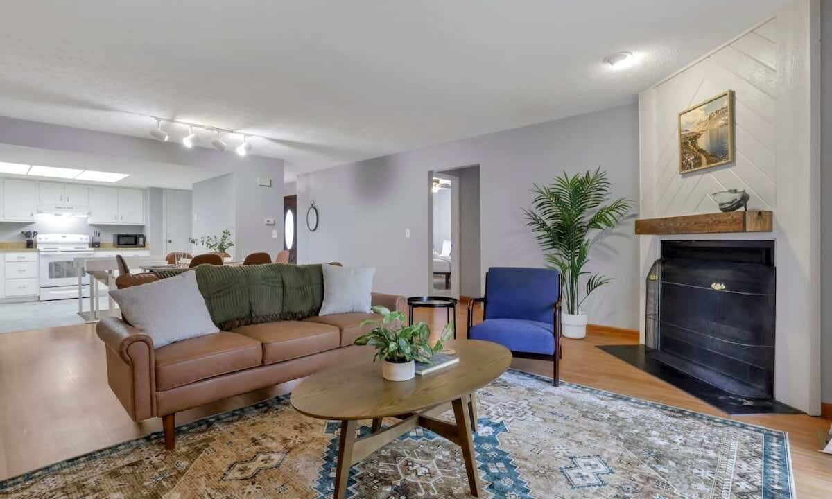 Photo of Livingroom in Gahanna
