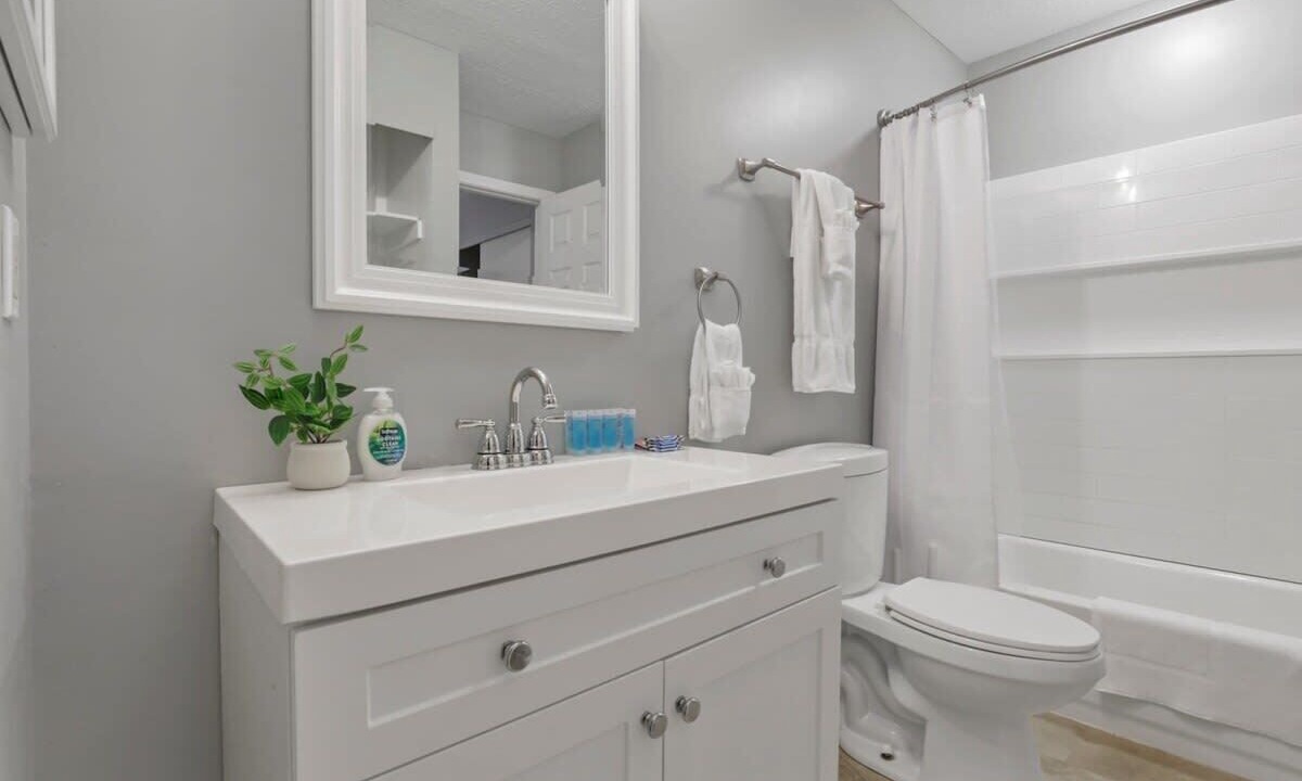 Photo of Bathroom in Gahanna