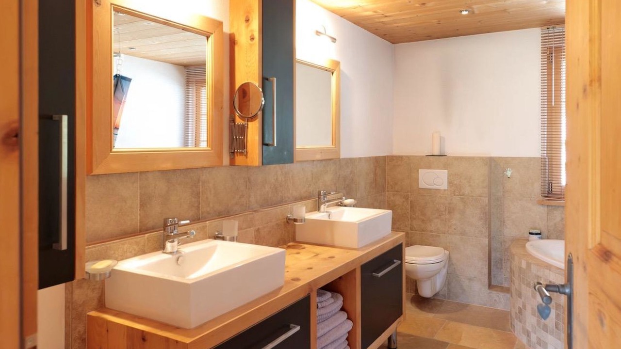 Photo of Bathroom in Lenz