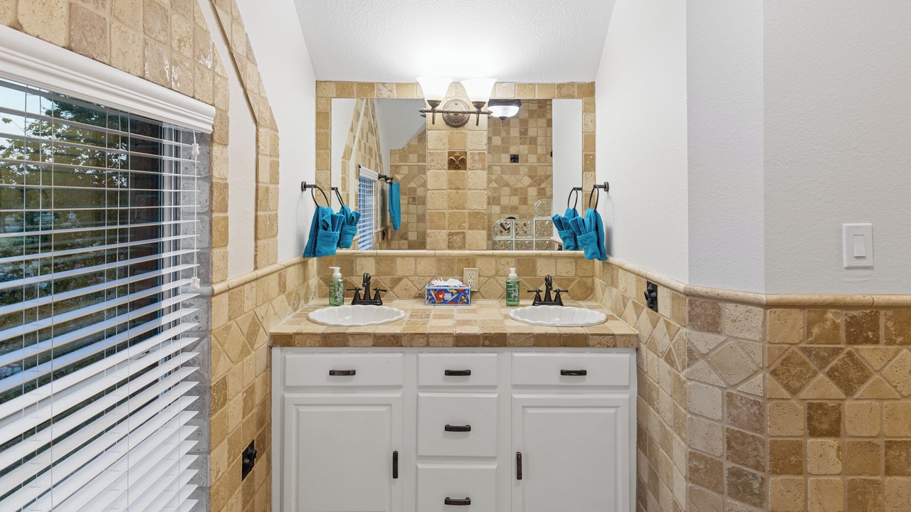 Photo of Bathroom in North Central Carrollton