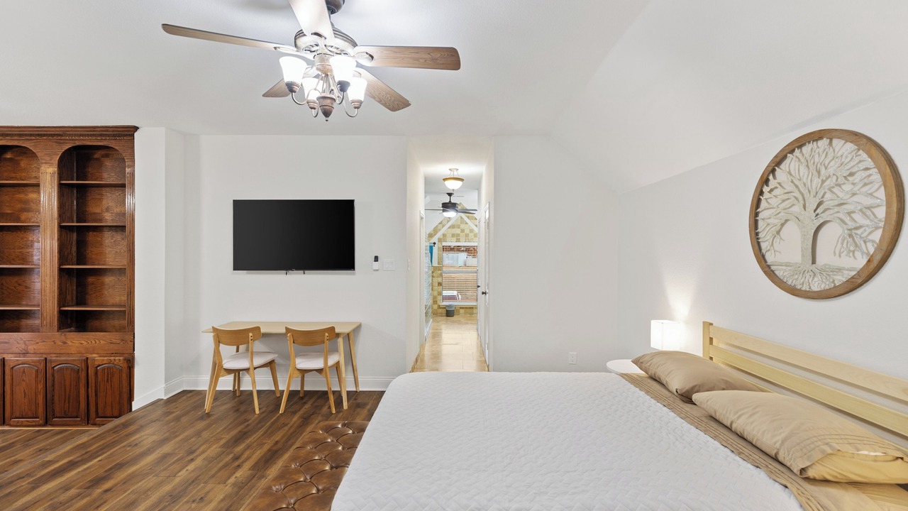 Photo of Bedroom in North Central Carrollton