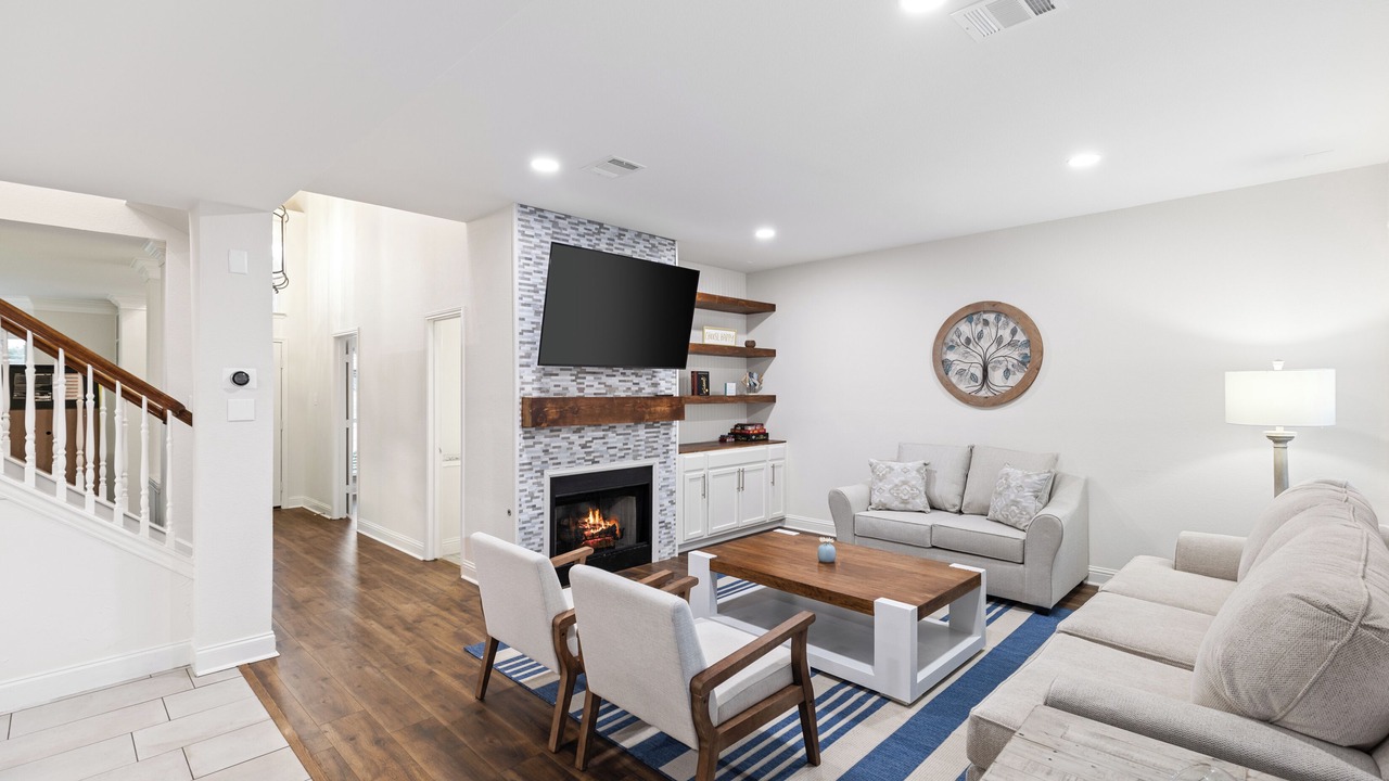 Photo of Livingroom in North Central Carrollton