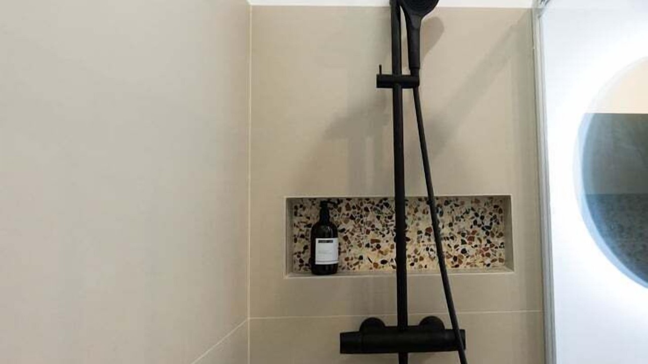 Photo of Bathroom in Moliere - Edgard Quinet