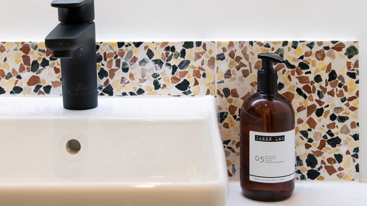 Photo of Bathroom in Moliere - Edgard Quinet