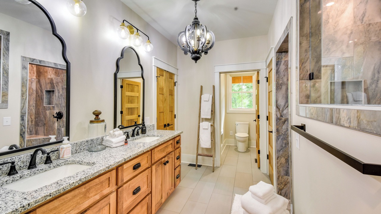 Photo of Bathroom in Clarkesville