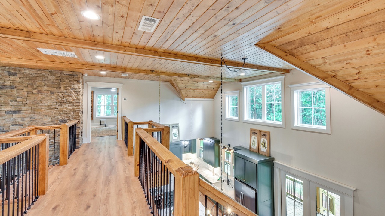 Photo of Others in Clarkesville