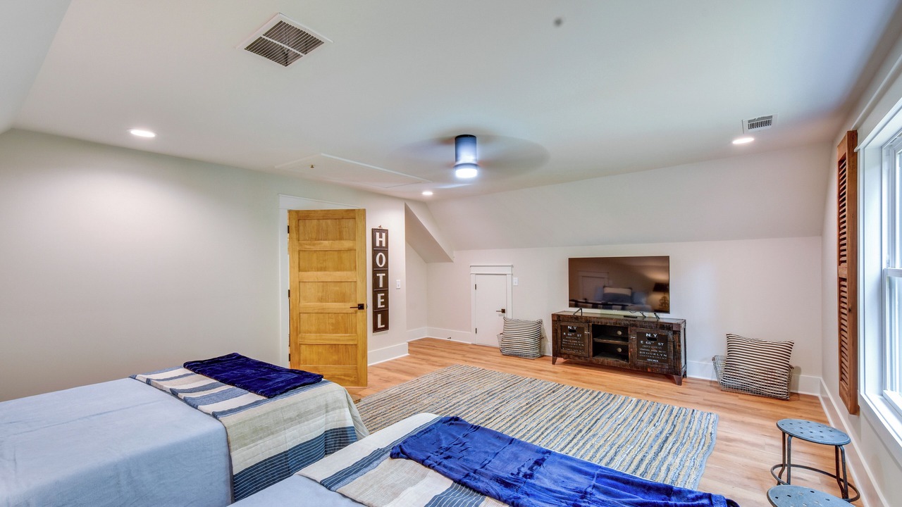 Photo of Bedroom in Clarkesville