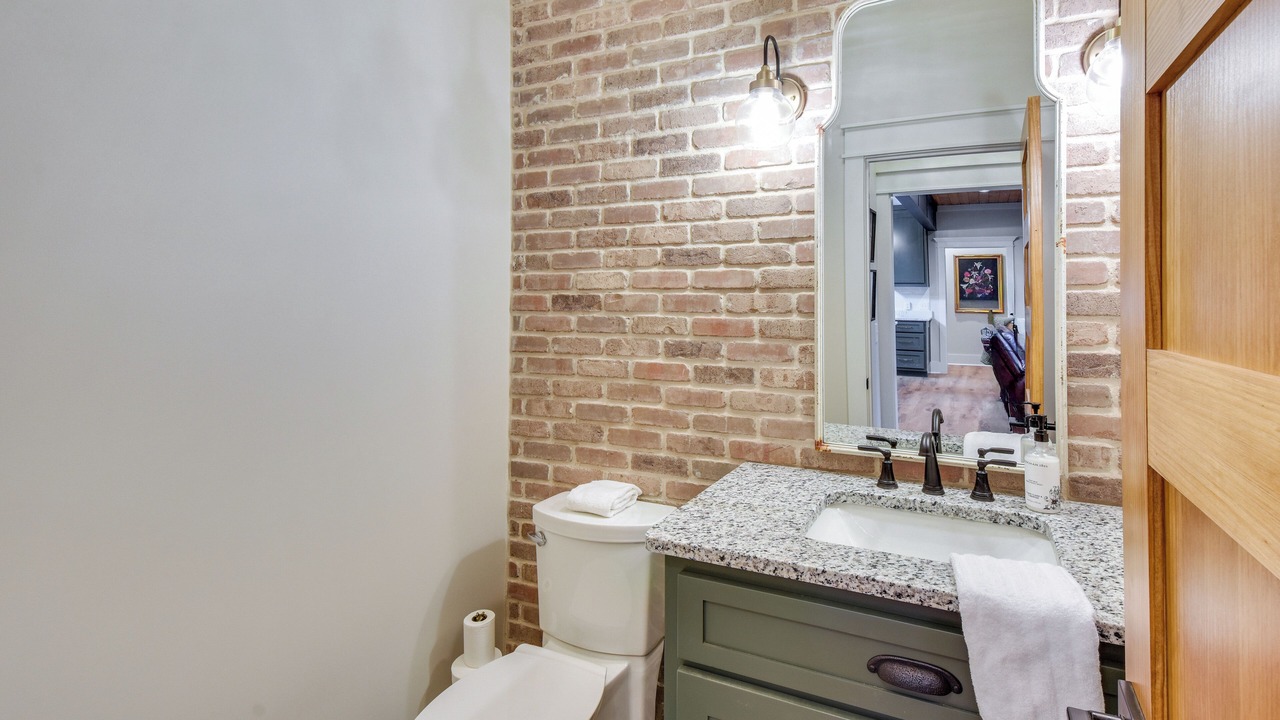 Photo of Bathroom in Clarkesville