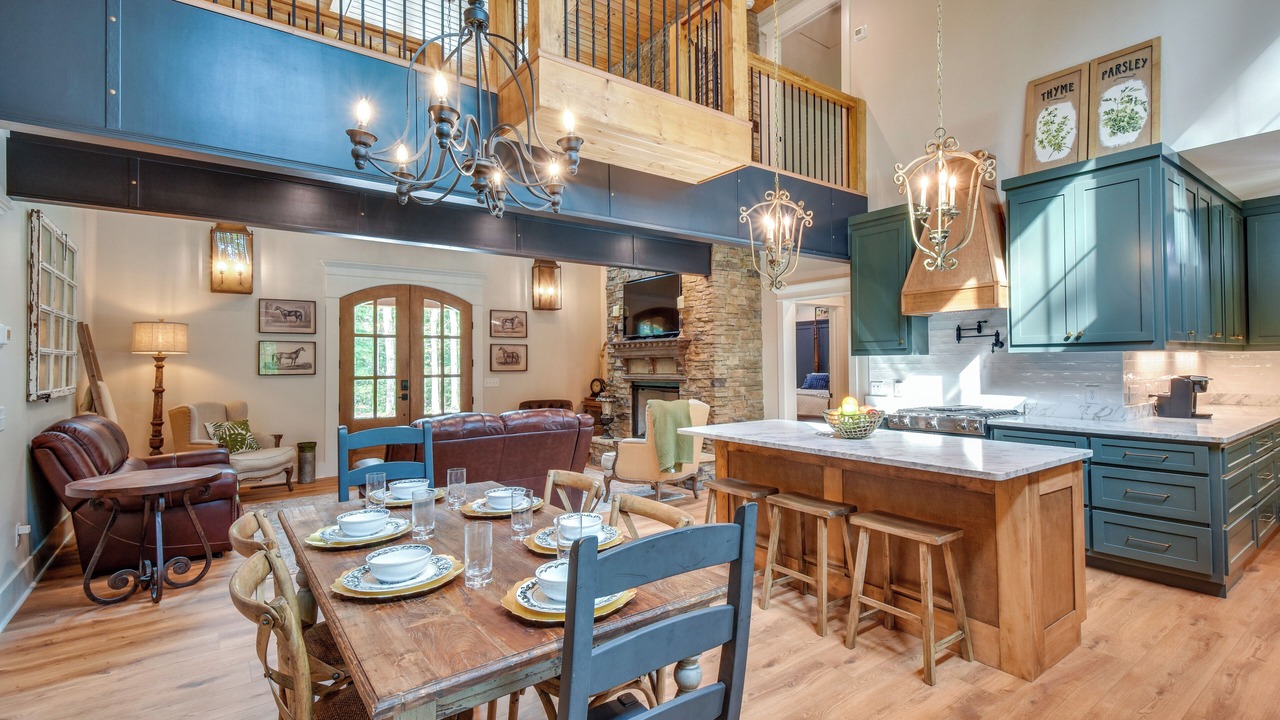 Photo of Others in Clarkesville