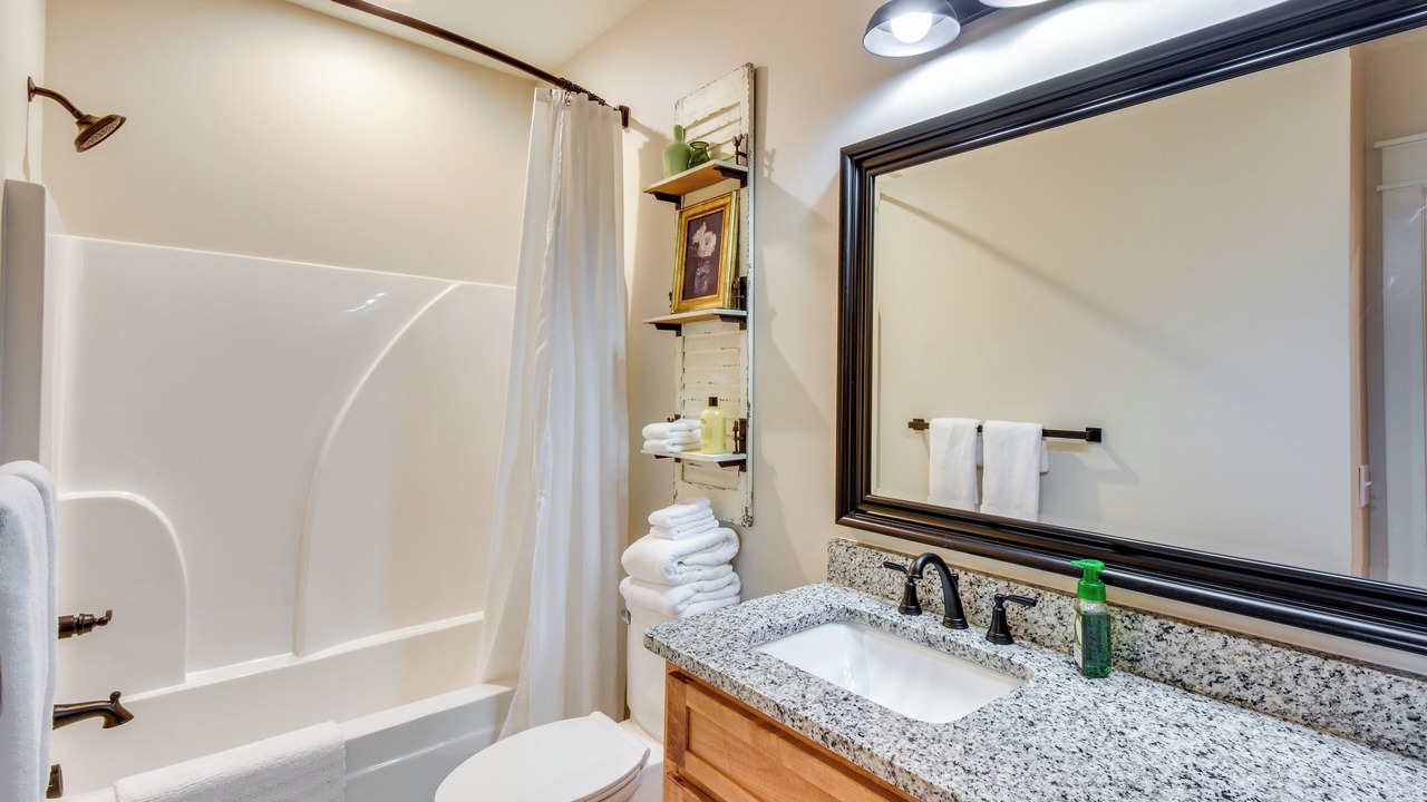 Photo of Bathroom in Clarkesville