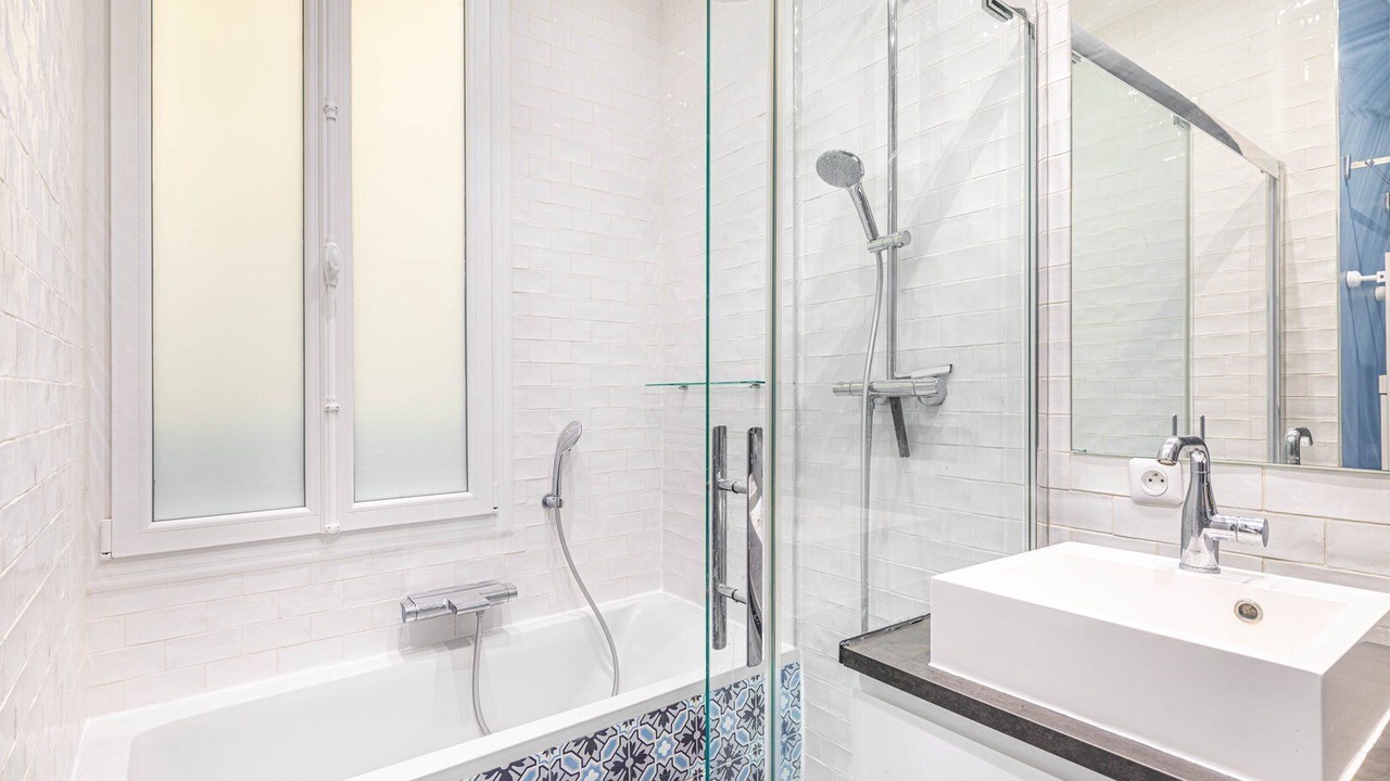 Photo of Bathroom in Quartier de la Porte-Saint-Denis