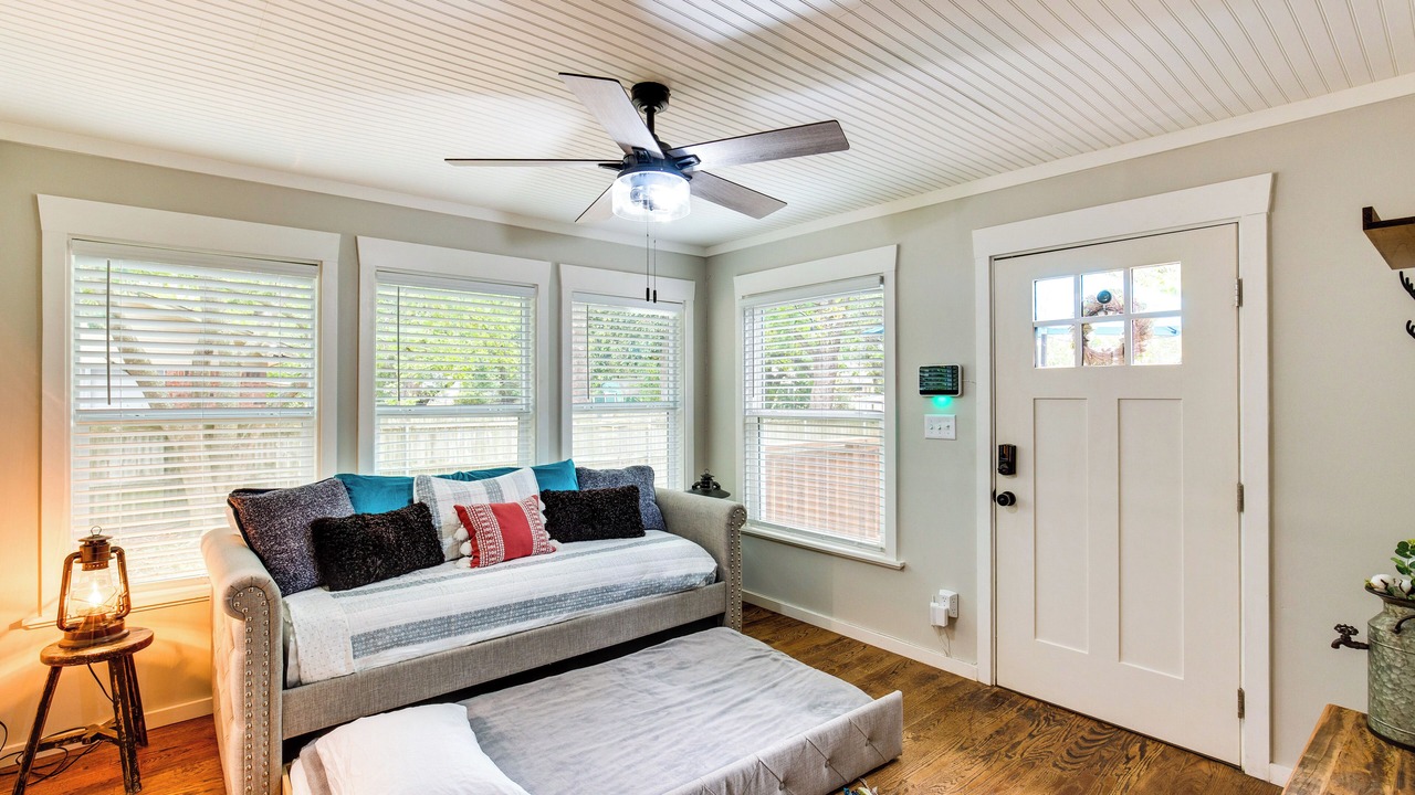 Photo of Livingroom in Lindale