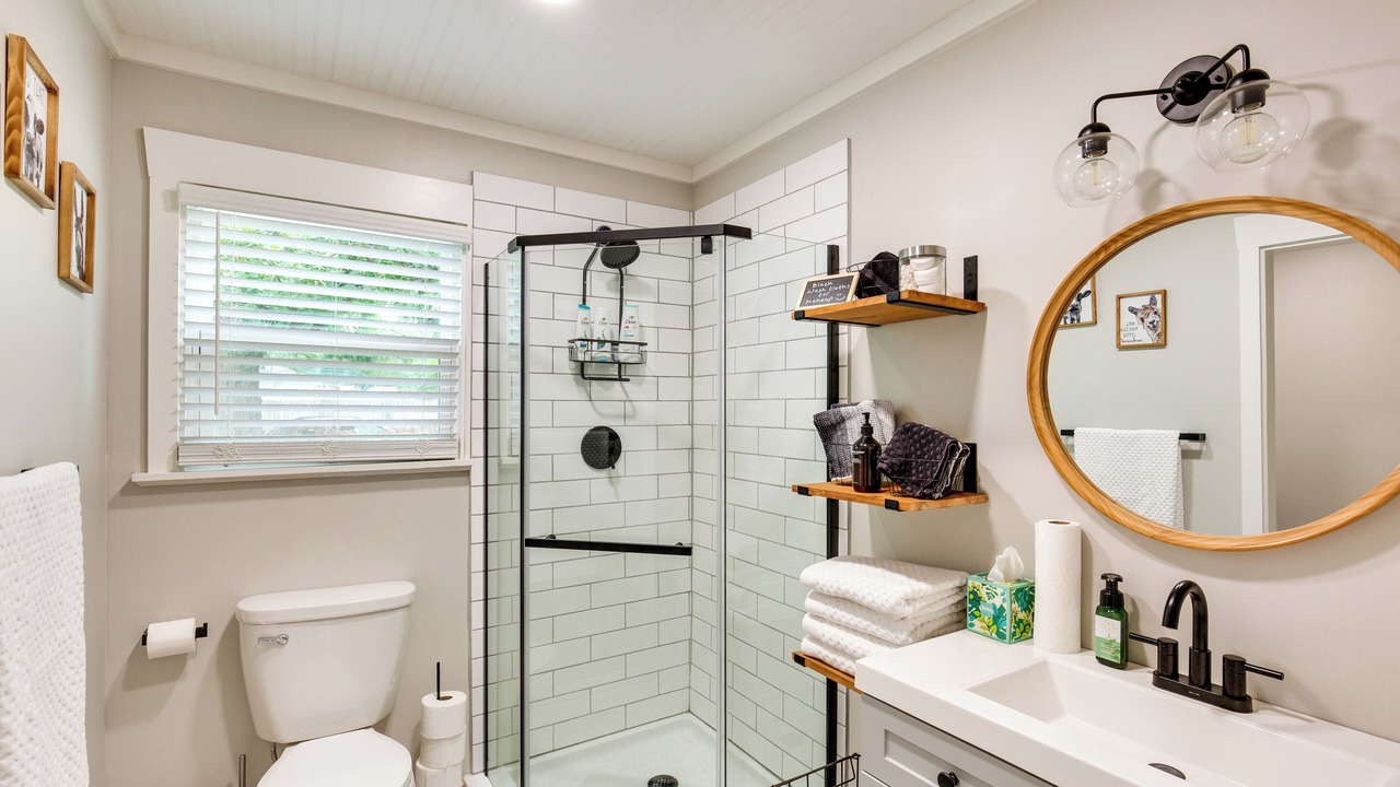Photo of Bathroom in Lindale