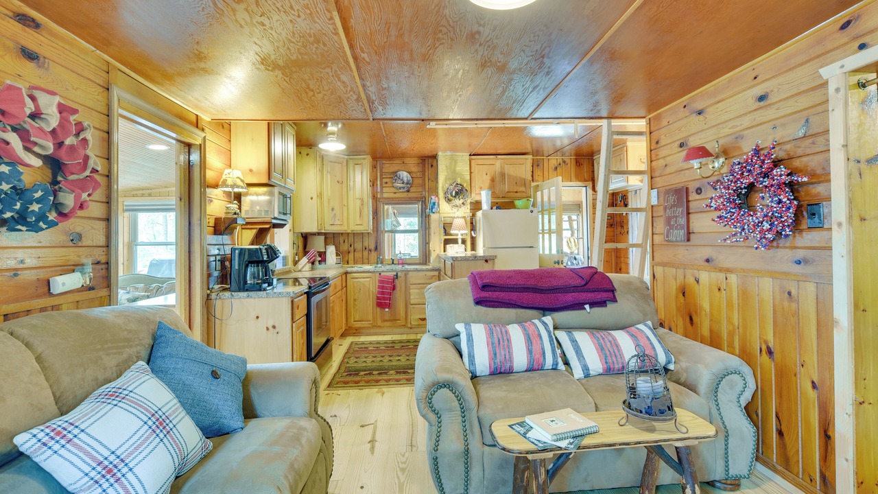 Photo of Livingroom in Minong