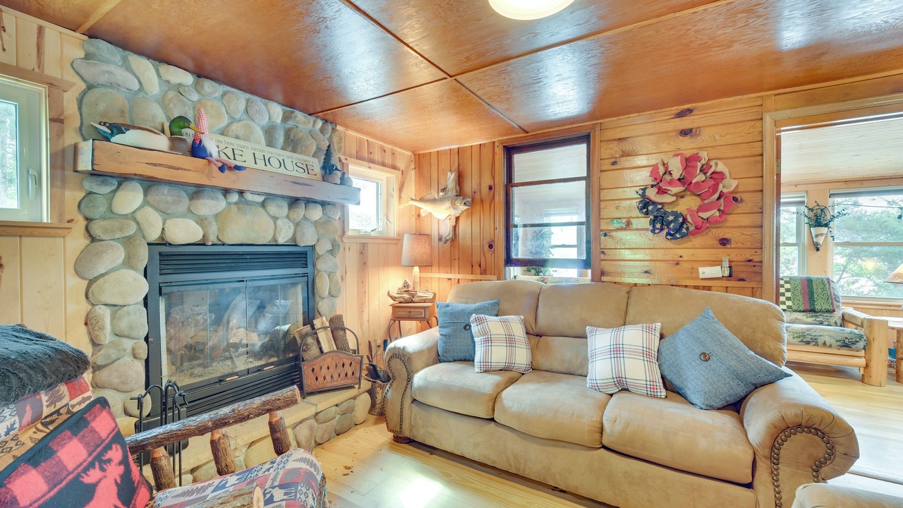 Photo of Livingroom in Minong