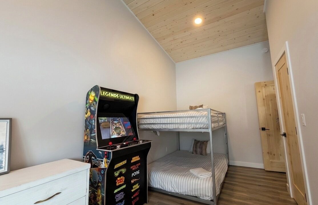Photo of Bedroom in Wasagaming